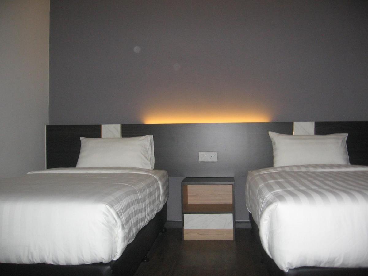 707 Hotel Melaka Esterno foto