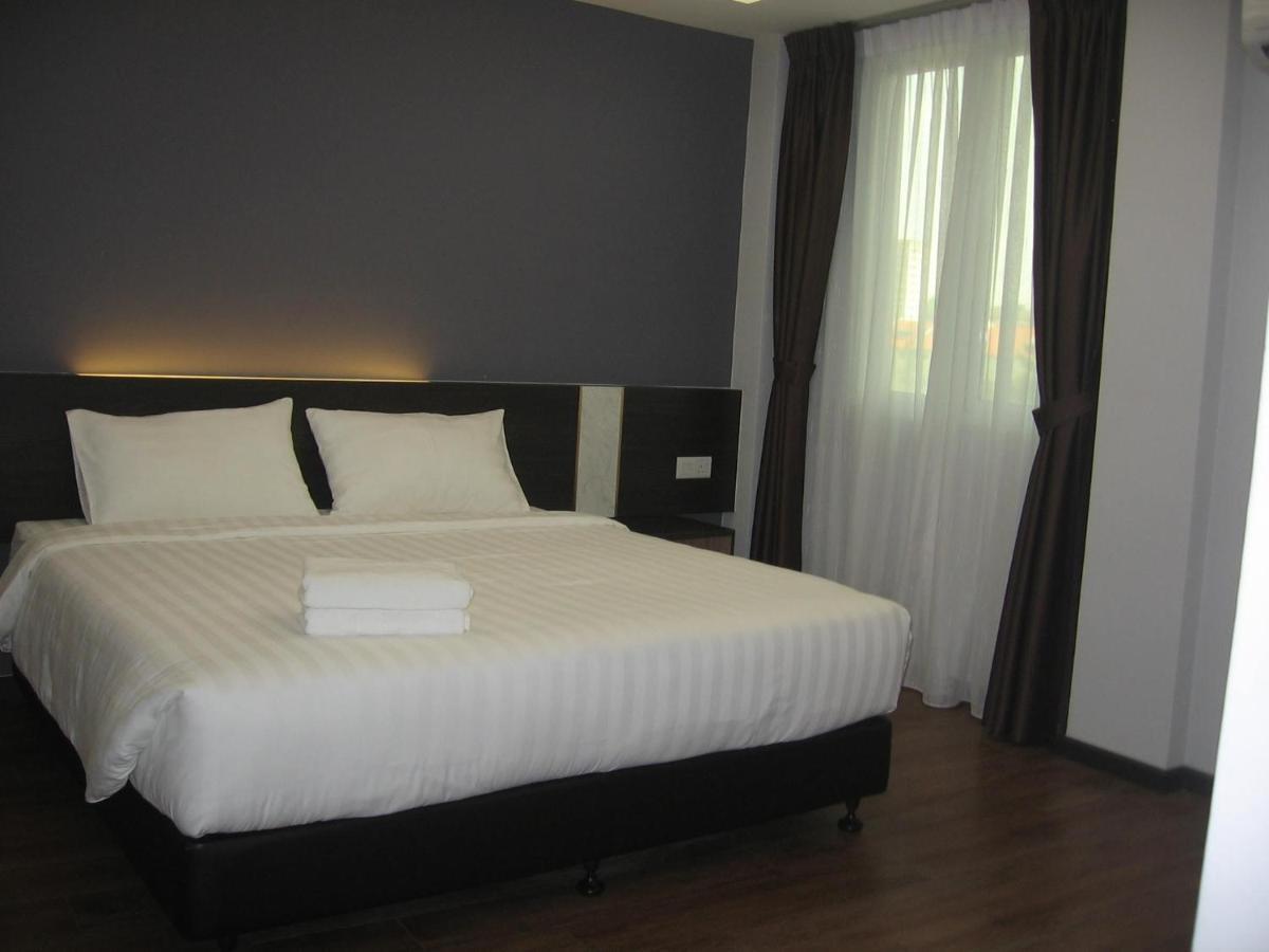 707 Hotel Melaka Esterno foto